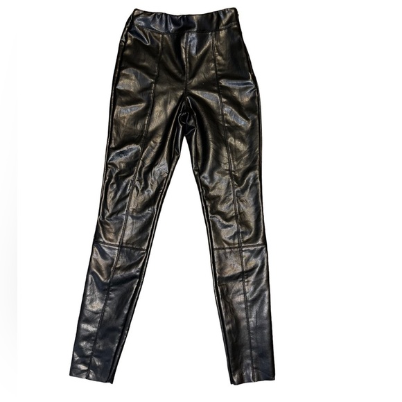🥇HOST PICK!🥇
TOPSHOP FAUX LEATHER SKINNY PANTS - Picture 2 of 6